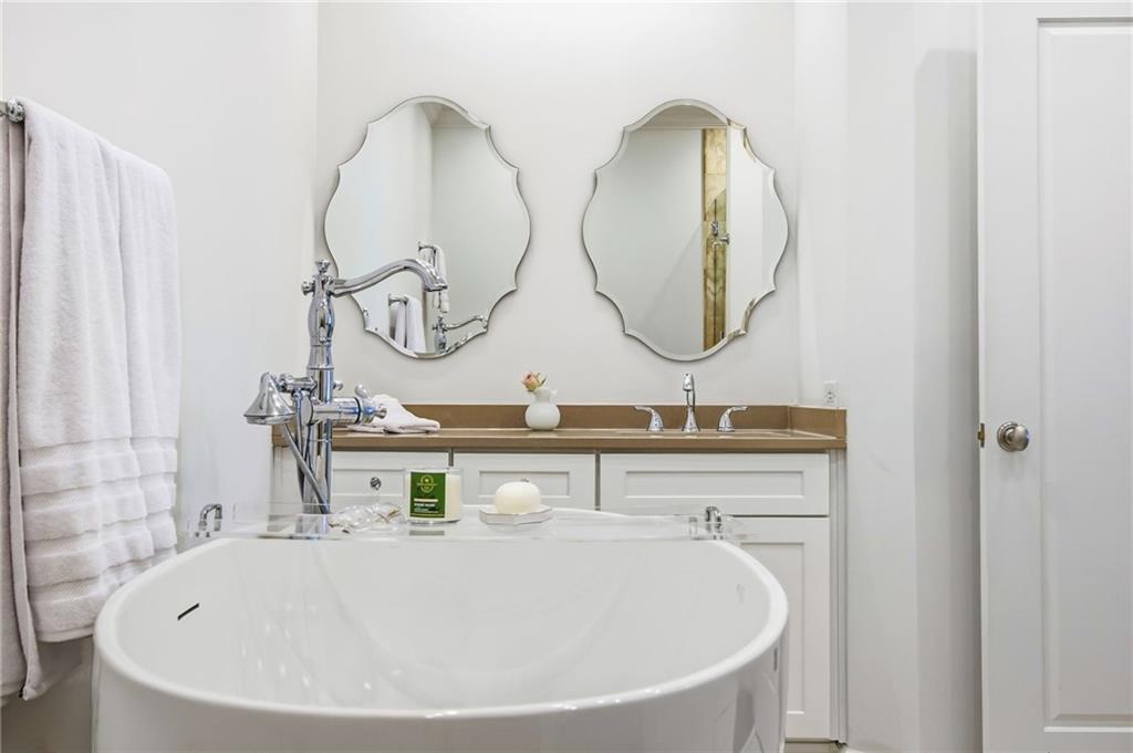 77 Peachtree Place NE Unit 201