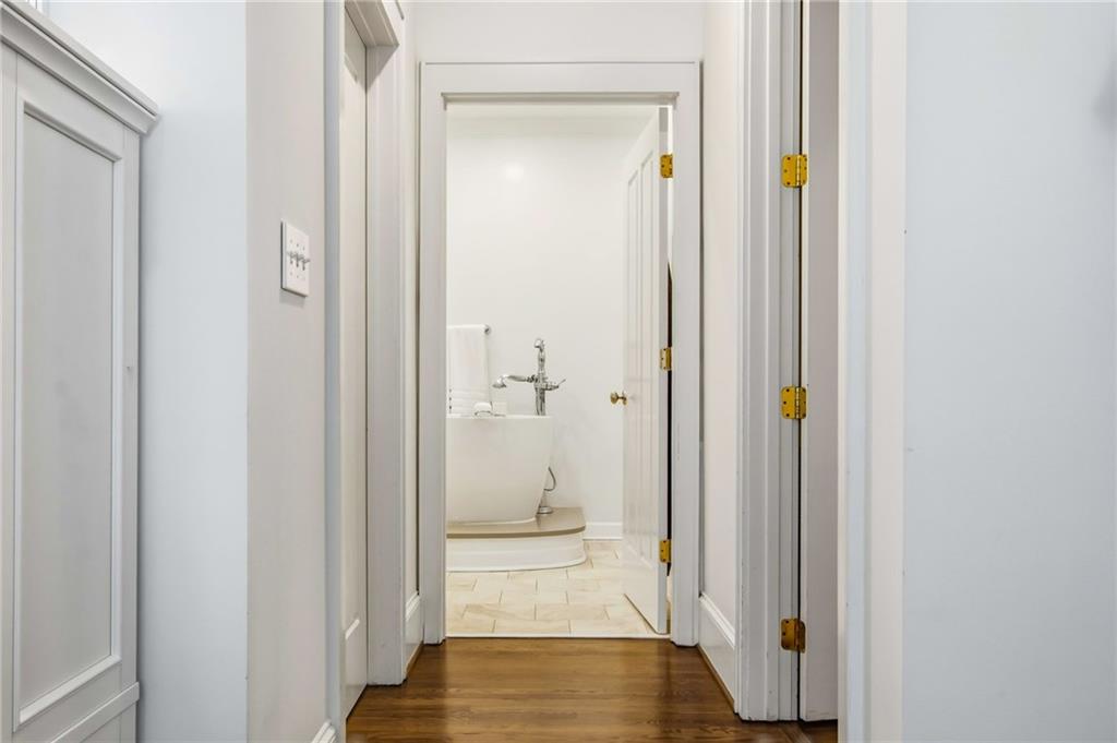 77 Peachtree Place NE Unit 201