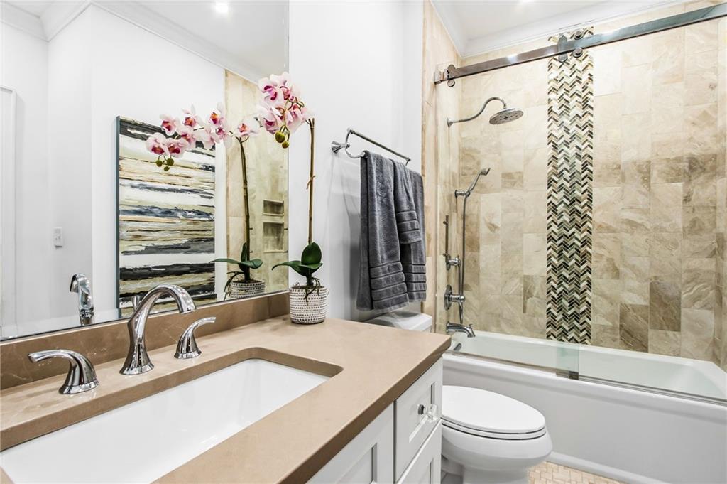 77 Peachtree Place NE Unit 201