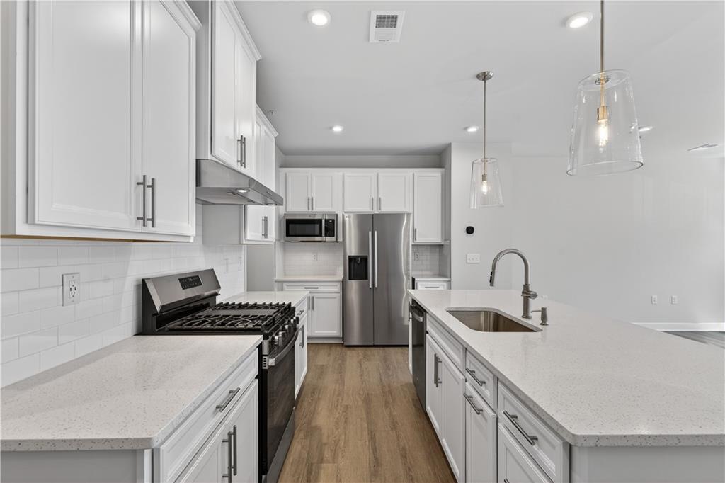 325 Enchanted Court