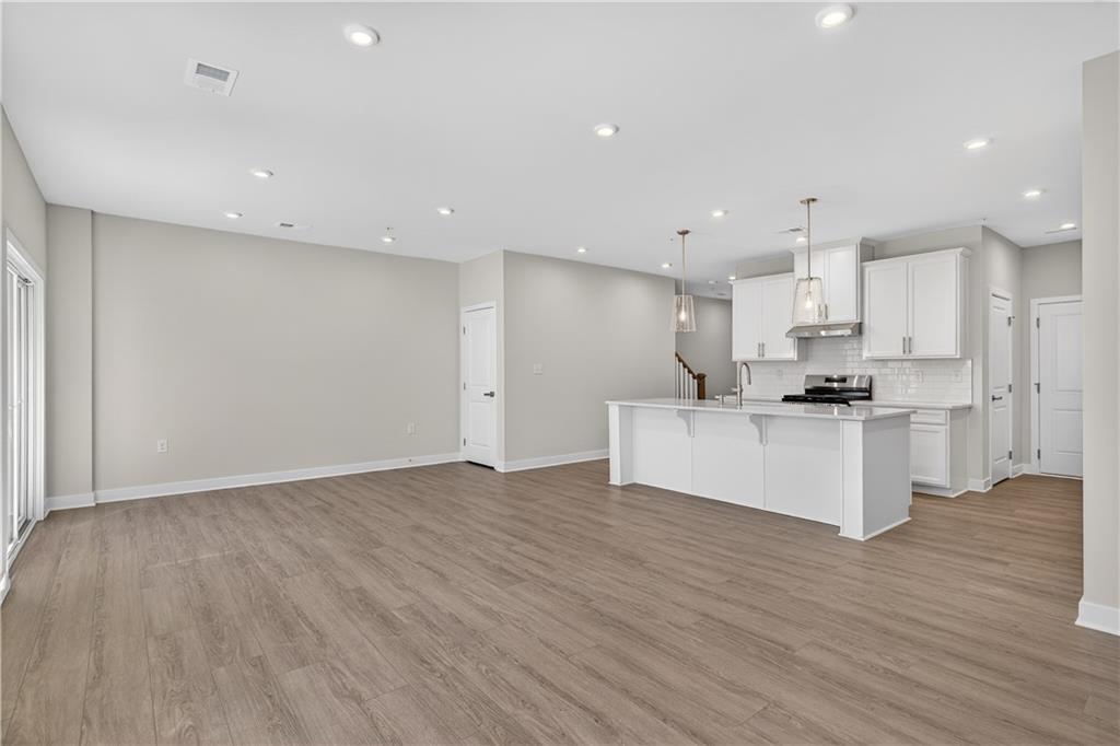325 Enchanted Court