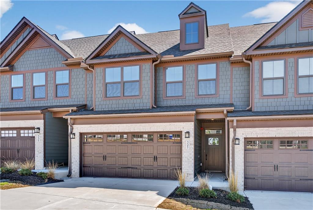 325 Enchanted Court