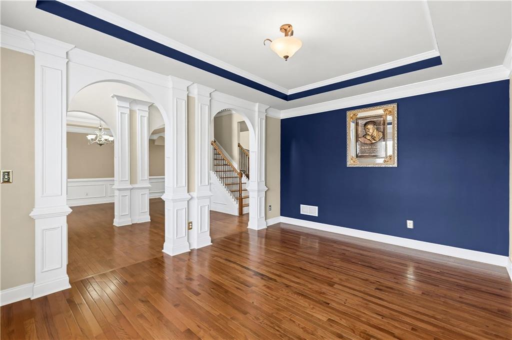 4689 Lantern Court