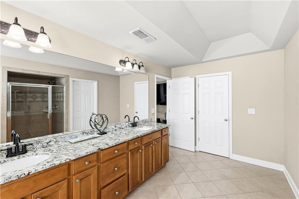 4689 Lantern Court