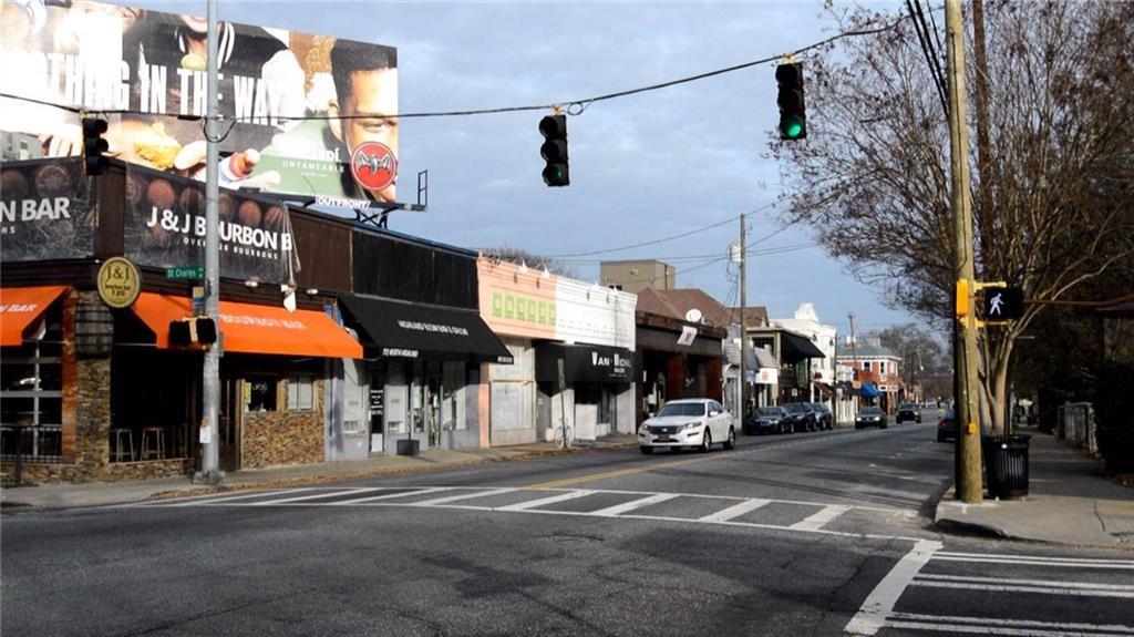 880 Saint Charles Avenue NE