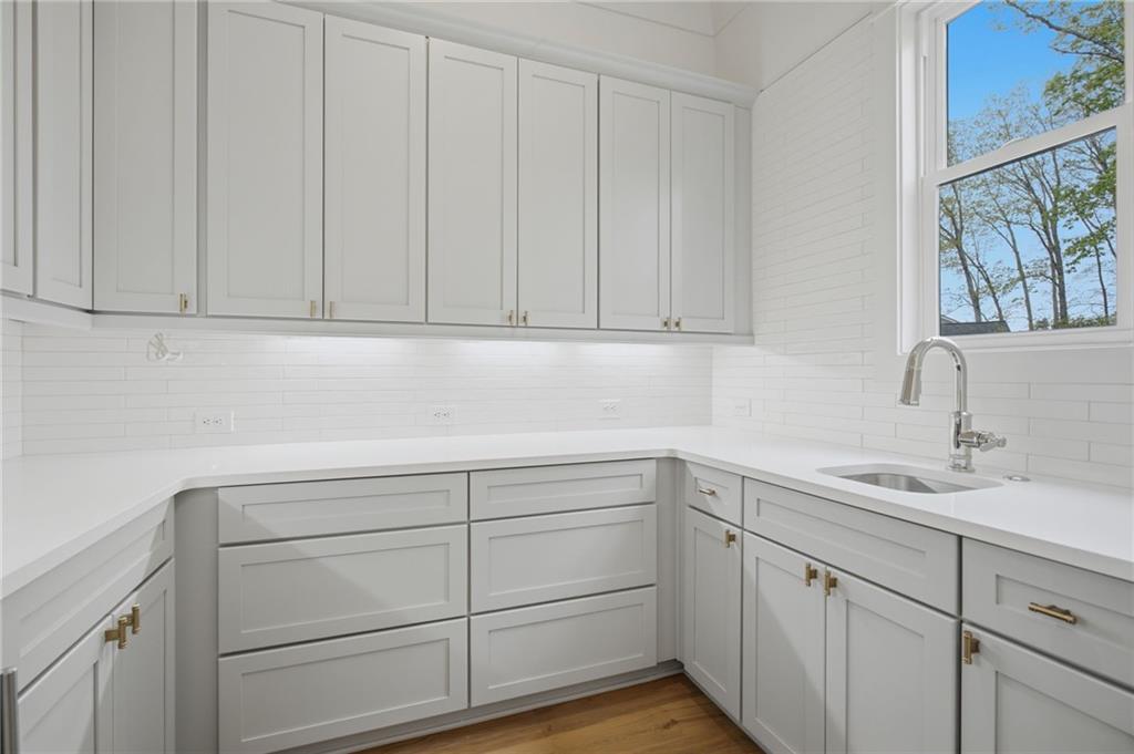 4420 K D Kruzel Drive