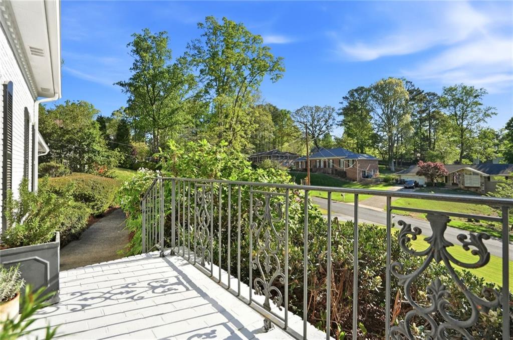 957 Richmond Hill Drive