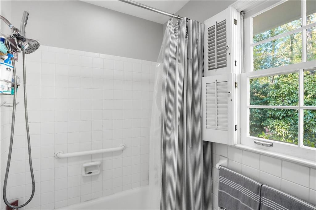 957 Richmond Hill Drive