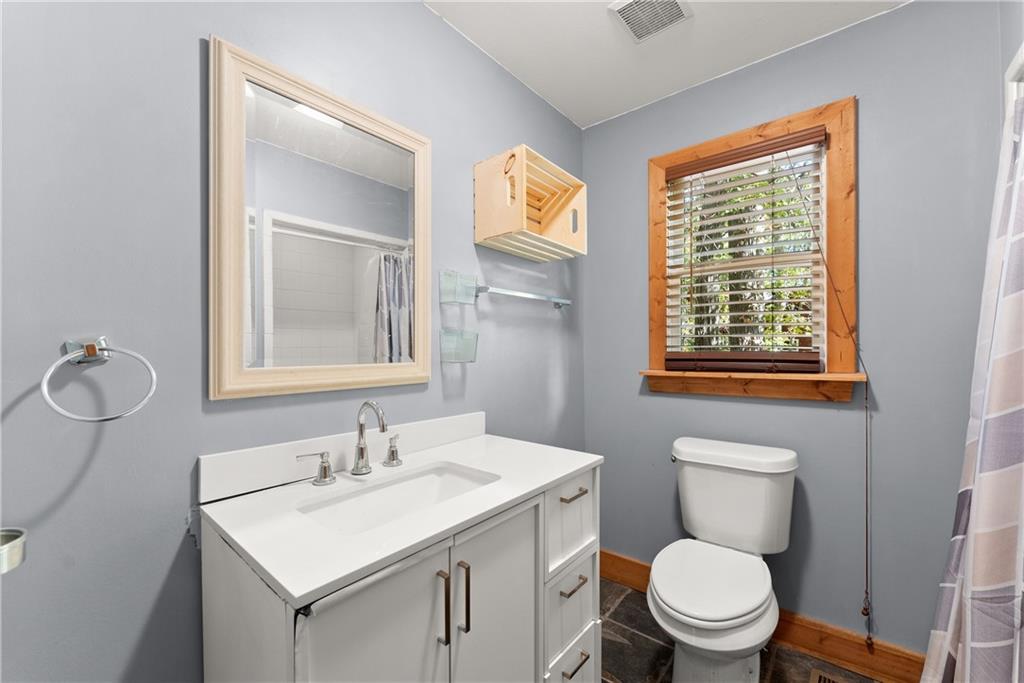 773 Shorewood Circle