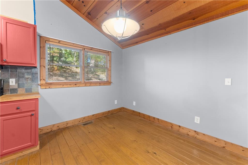 773 Shorewood Circle