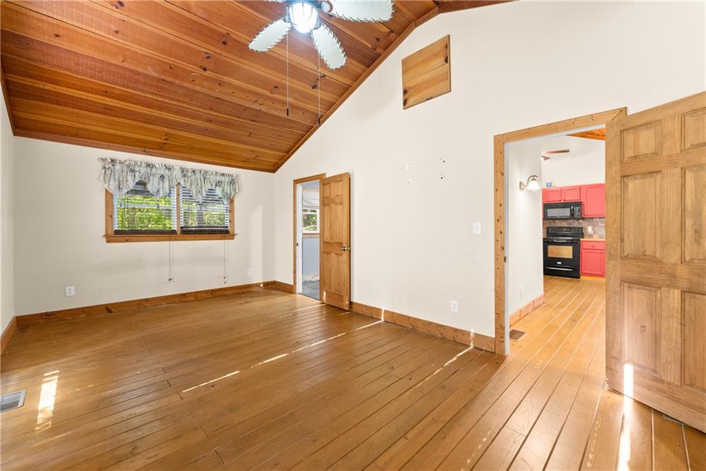 773 Shorewood Circle