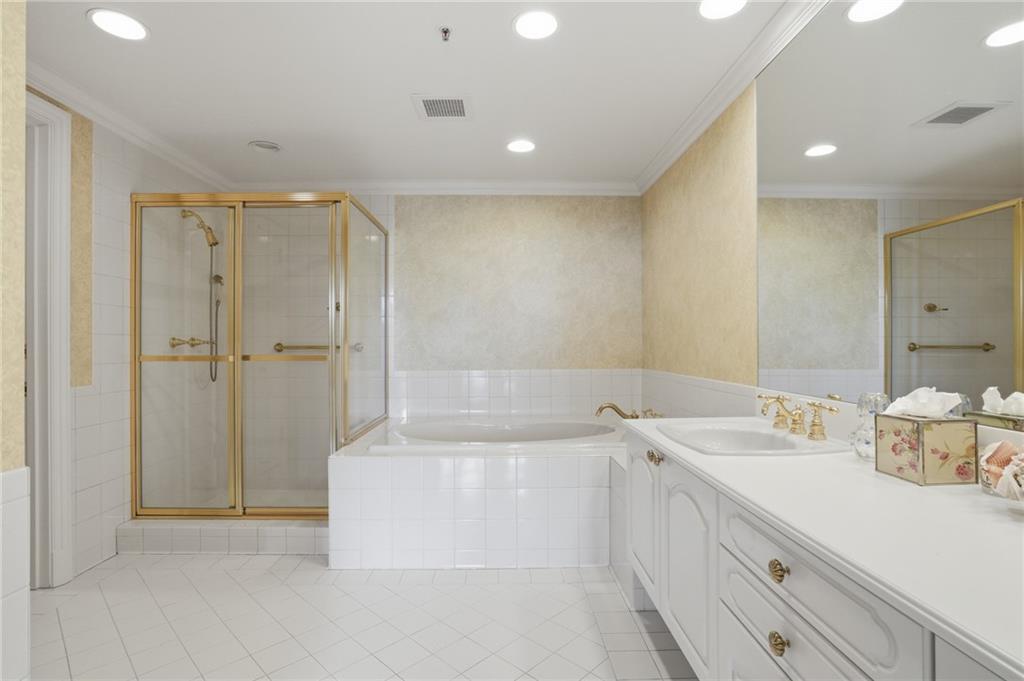 2660 Peachtree Road NW Unit 20G