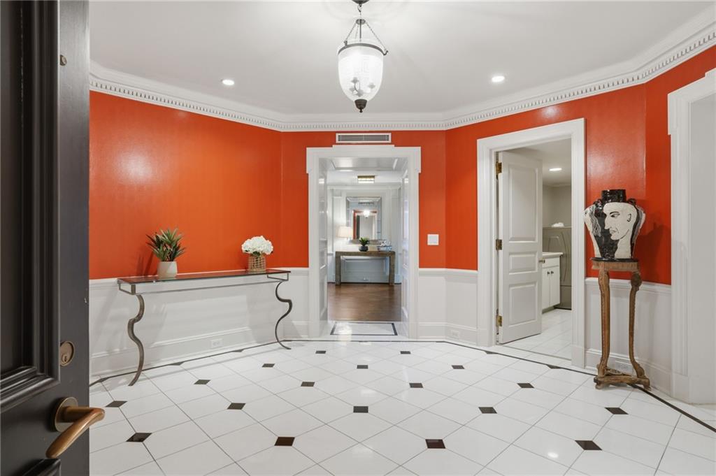 2660 Peachtree Road NW Unit 20G