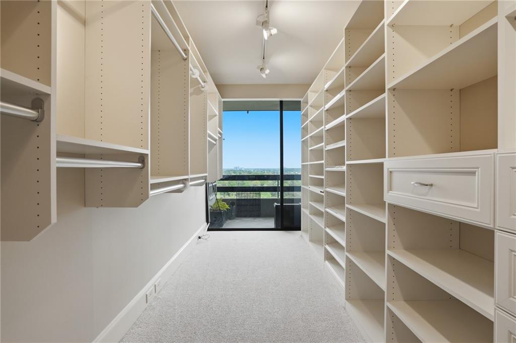 2660 Peachtree Road NW Unit 20G