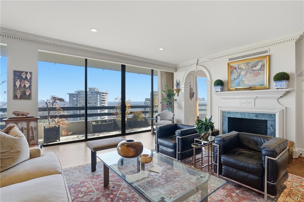 2660 Peachtree Road NW Unit 20G