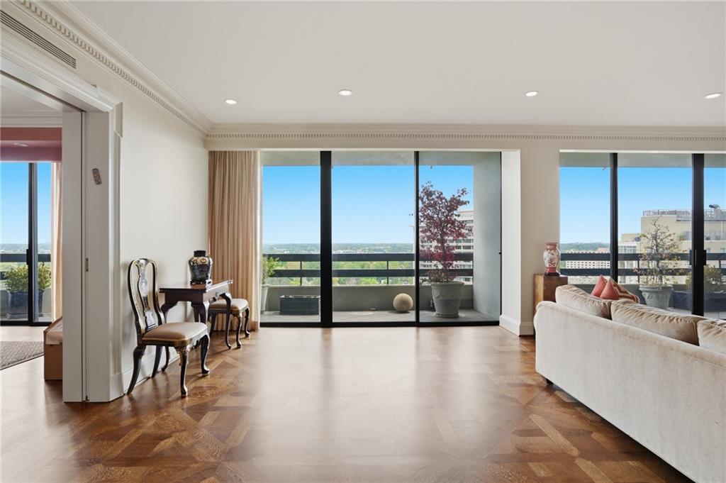 2660 Peachtree Road NW Unit 20G