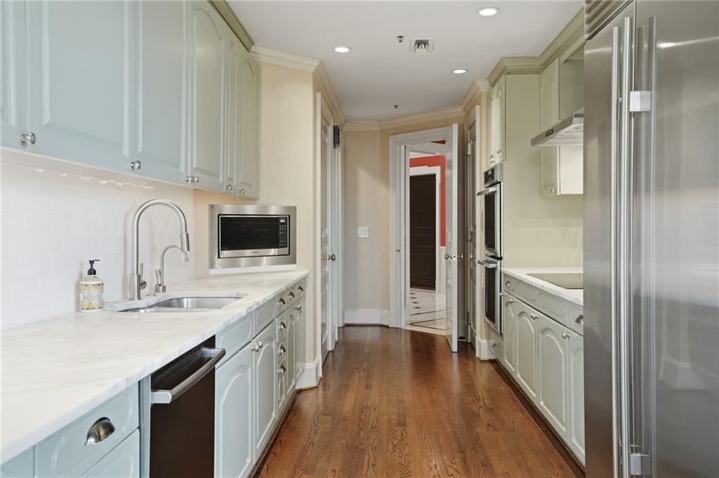 2660 Peachtree Road NW Unit 20G