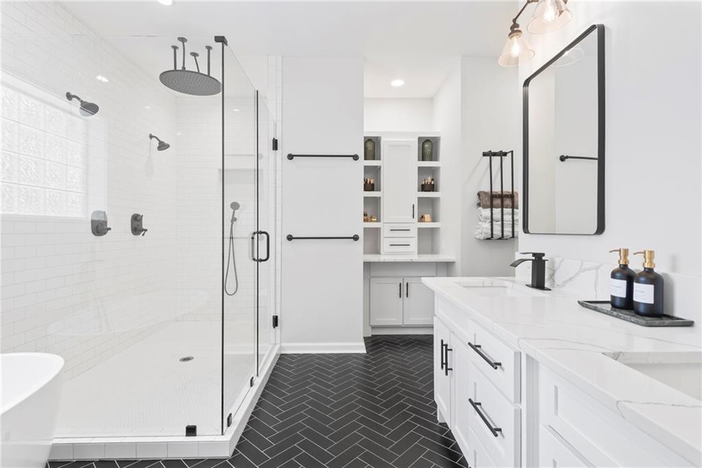 1444 Etowah Drive NE