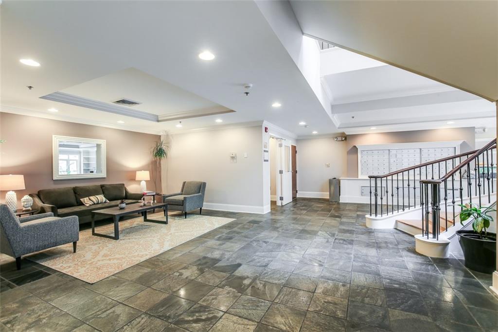 560 Dutch Valley Road NE Unit 2403