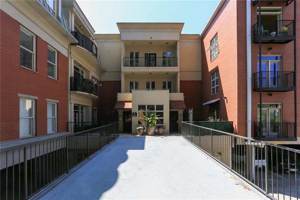 560 Dutch Valley Road NE Unit 2403