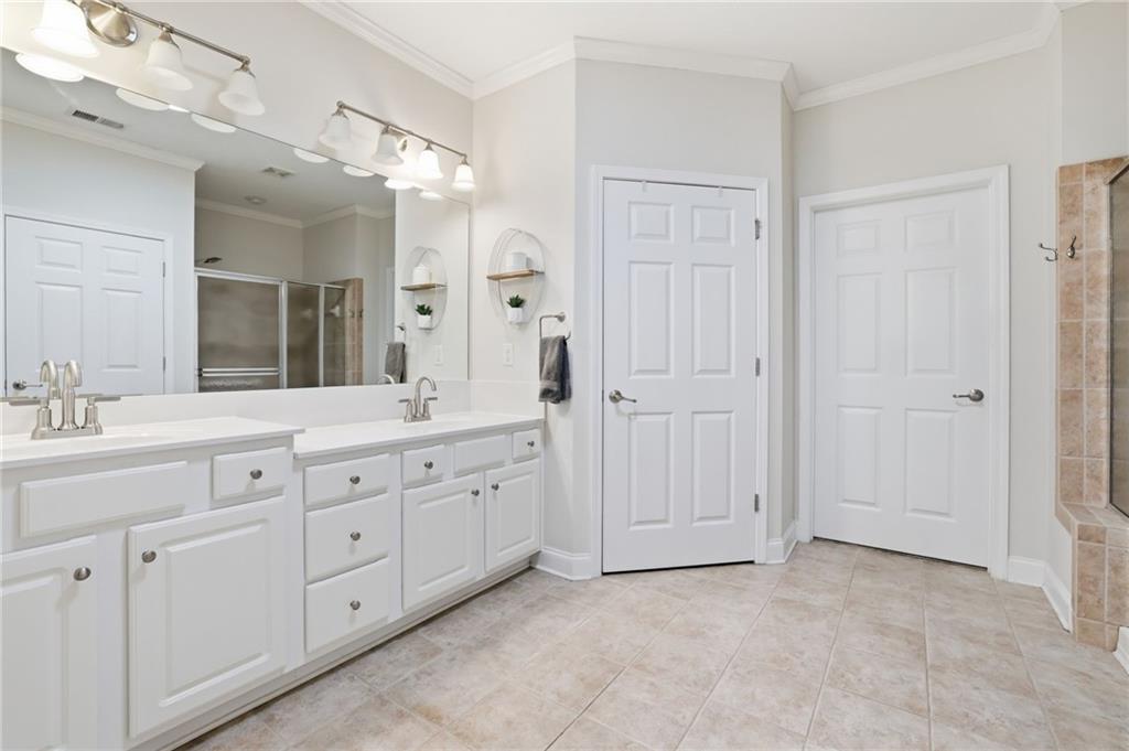 2637 Grapevine Circle Unit 702