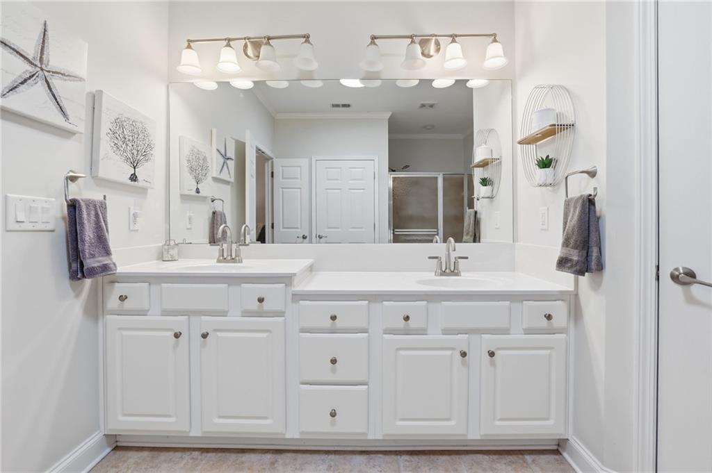 2637 Grapevine Circle Unit 702