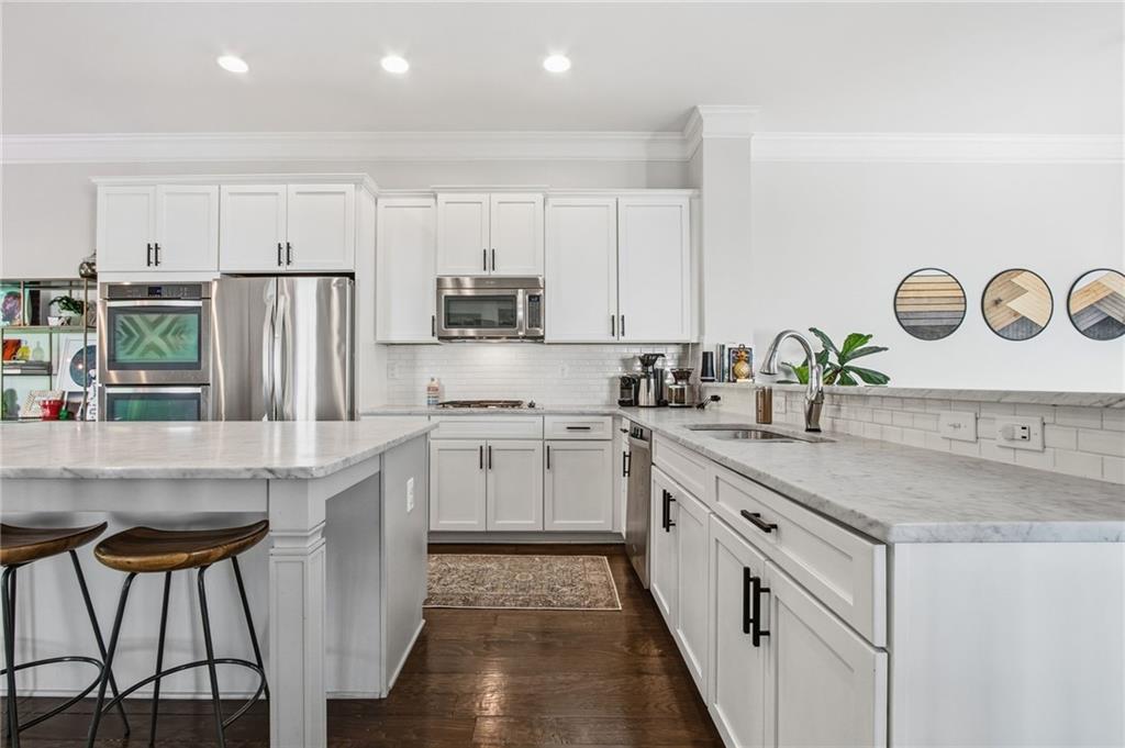 651 East Avenue NE Unit B