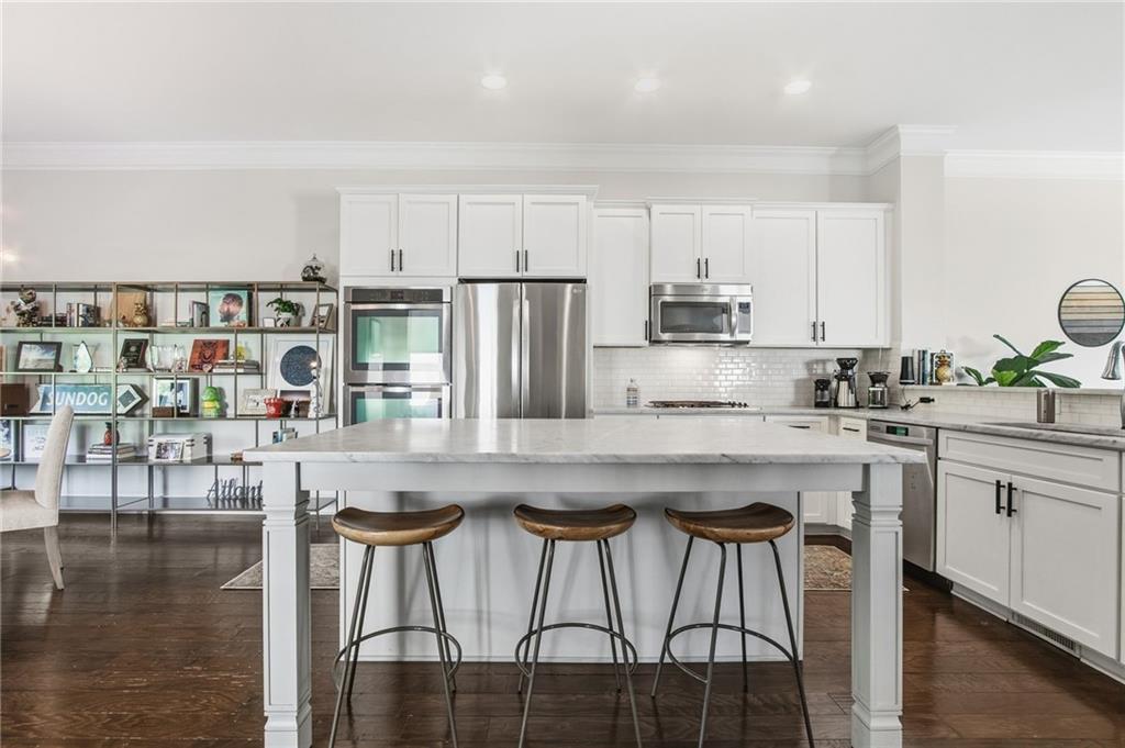 651 East Avenue NE Unit B