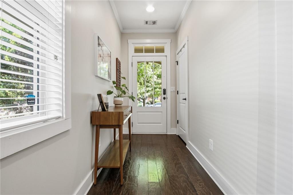 651 East Avenue NE Unit B