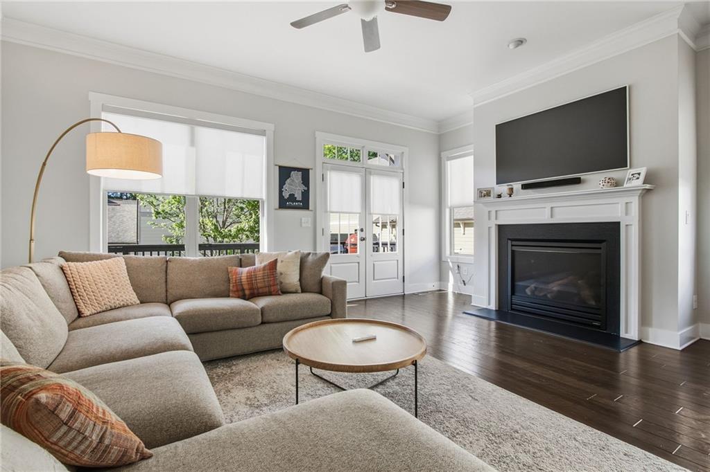 651 East Avenue NE Unit B