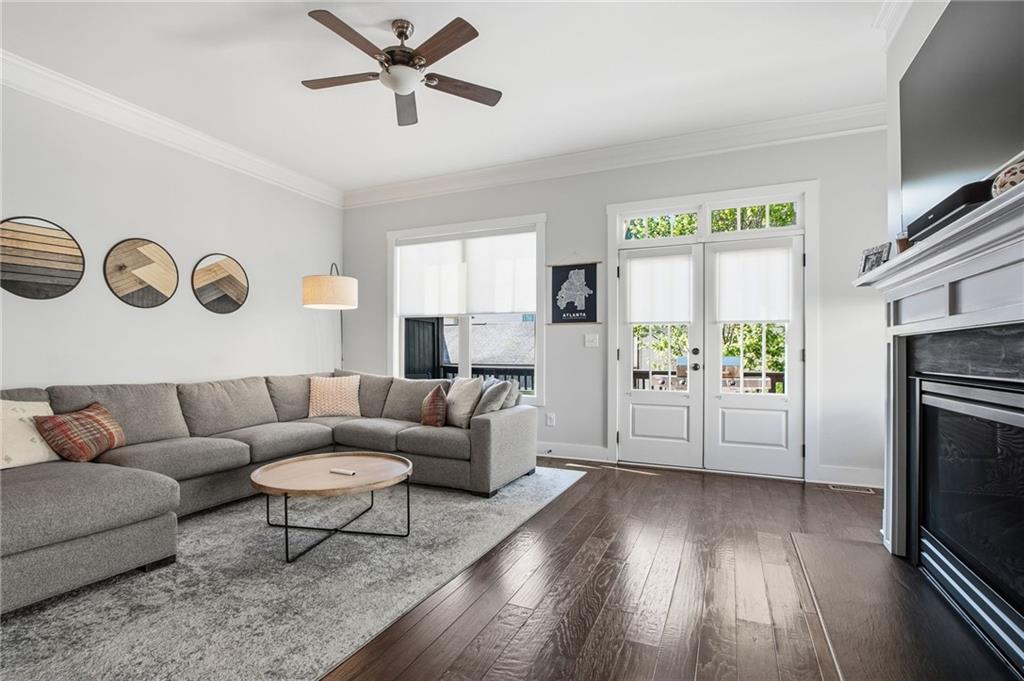 651 East Avenue NE Unit B