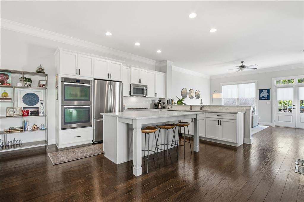 651 East Avenue NE Unit B