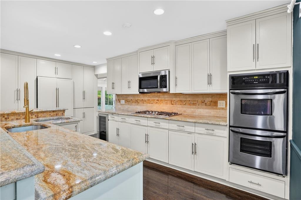 1190 W Wesley Road NW