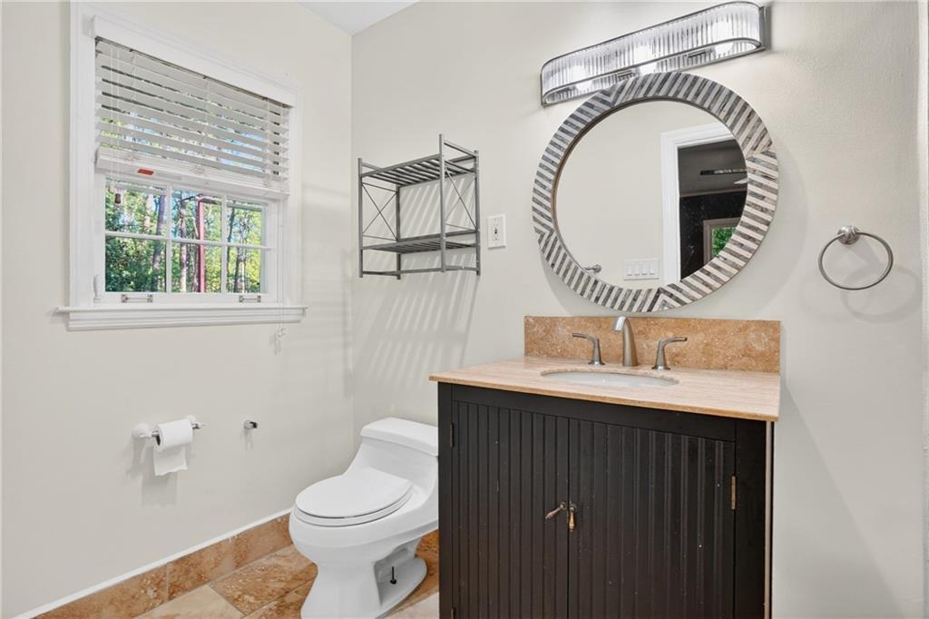 1190 W Wesley Road NW