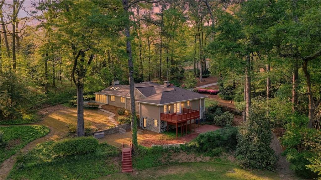 1190 W Wesley Road NW