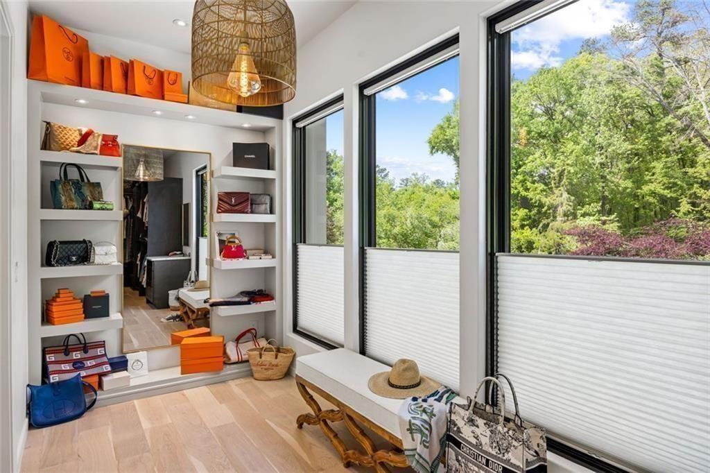 17 Interlochen NE