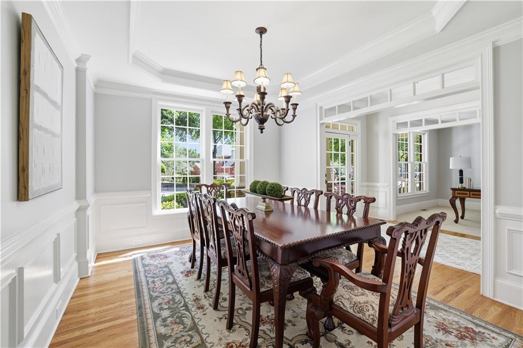 2340 Gladstone Place