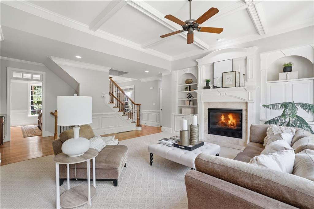 2340 Gladstone Place