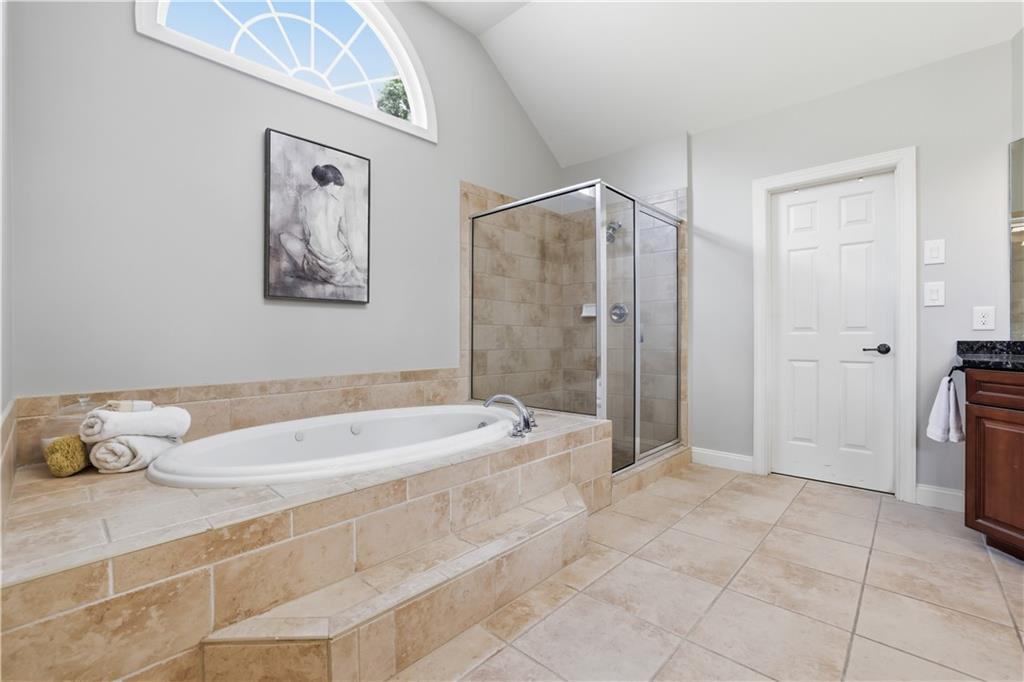 2340 Gladstone Place