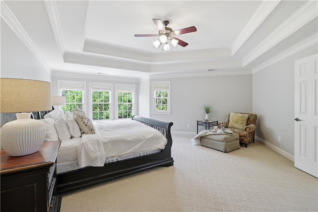 2340 Gladstone Place