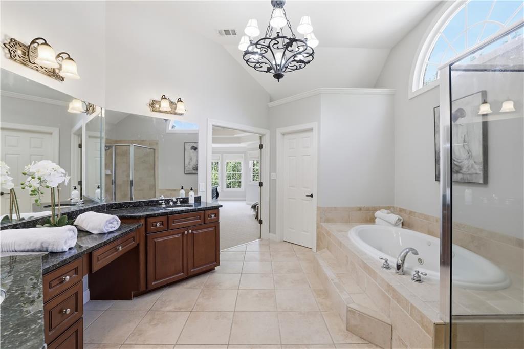 2340 Gladstone Place