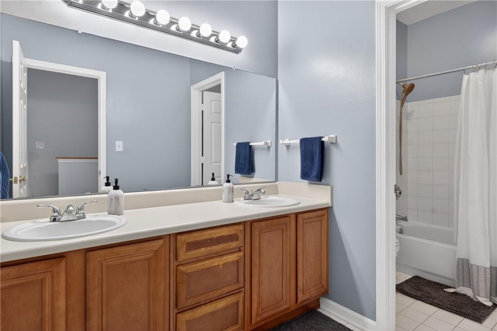 105 Vinings Forest Circle SE