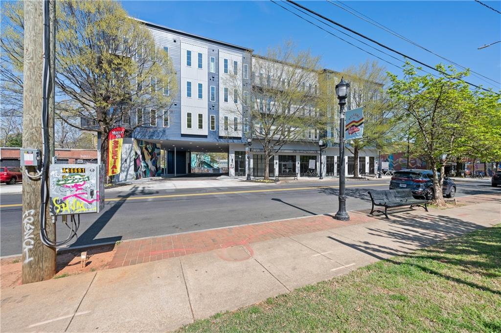 456 Flat Shoals Avenue SE Unit 202