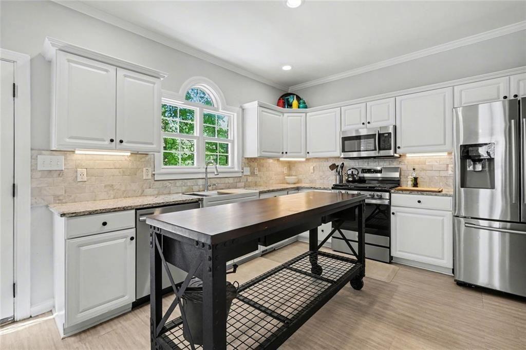 1845 N Milford Creek Lane SW