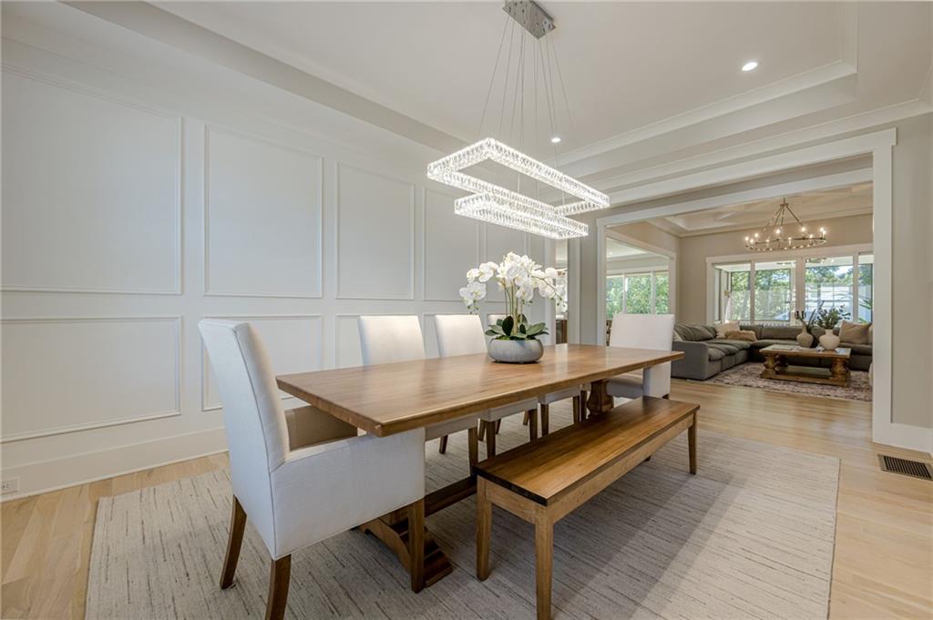 730 Summit Terrace NE