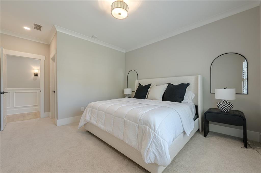 730 Summit Terrace NE