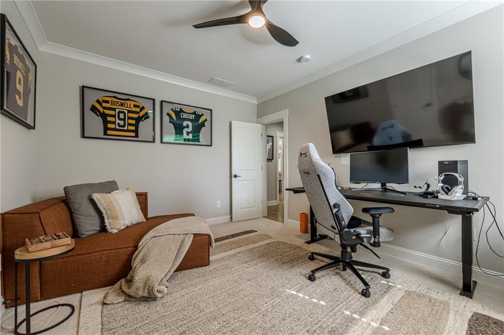 730 Summit Terrace NE