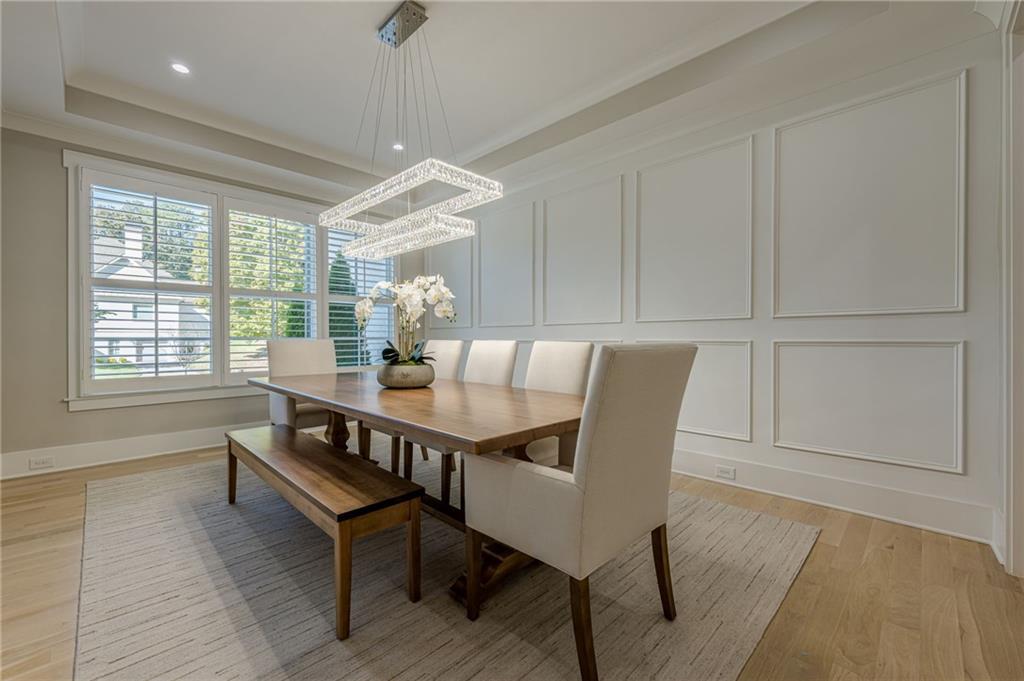 730 Summit Terrace NE