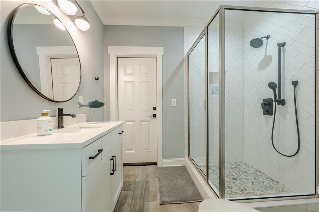 730 Summit Terrace NE