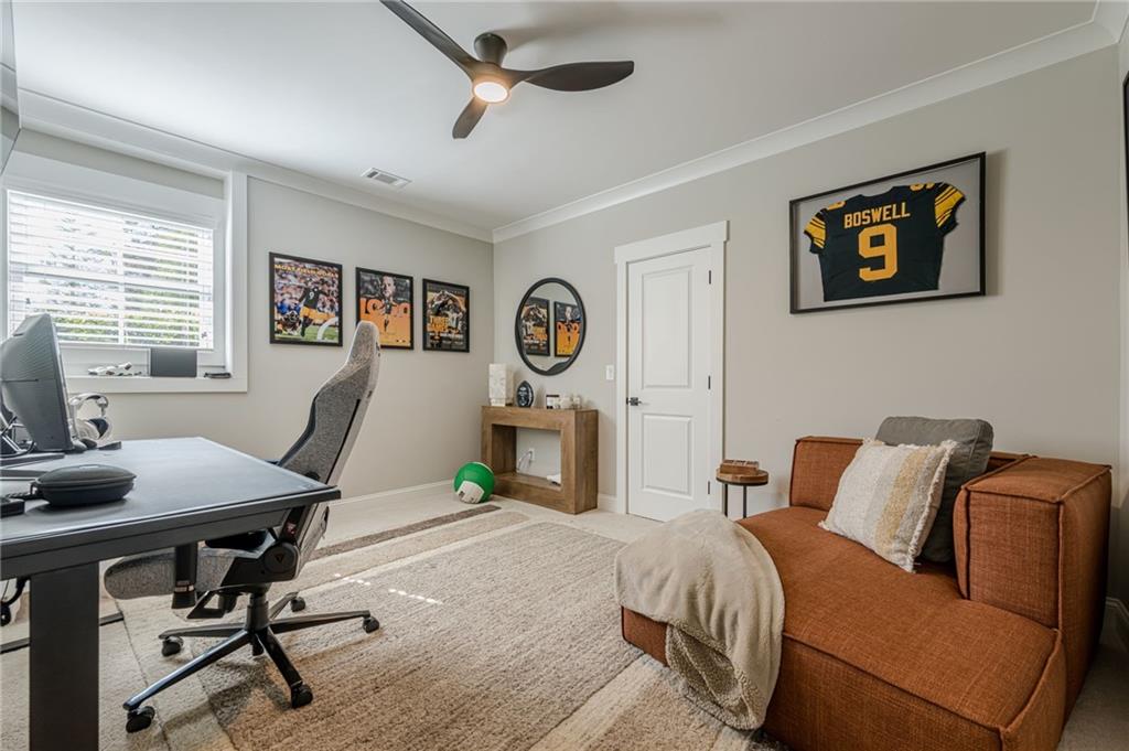 730 Summit Terrace NE